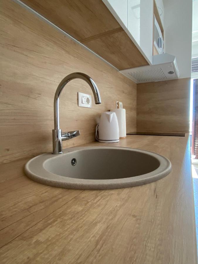 Acacia Apartmani Sutomore Exterior foto